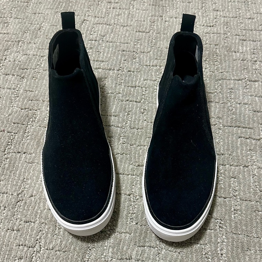 Toms Black High-Top Sneakers